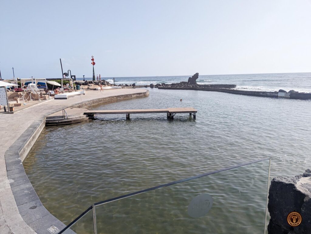 La Piscina - Piscina Naturale en Arona, Tenerife - Tralei